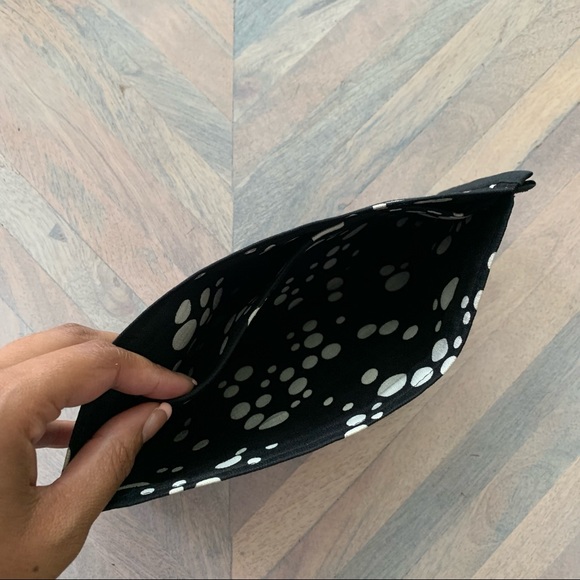 Kimono Black Pouch - Picture 2 of 2